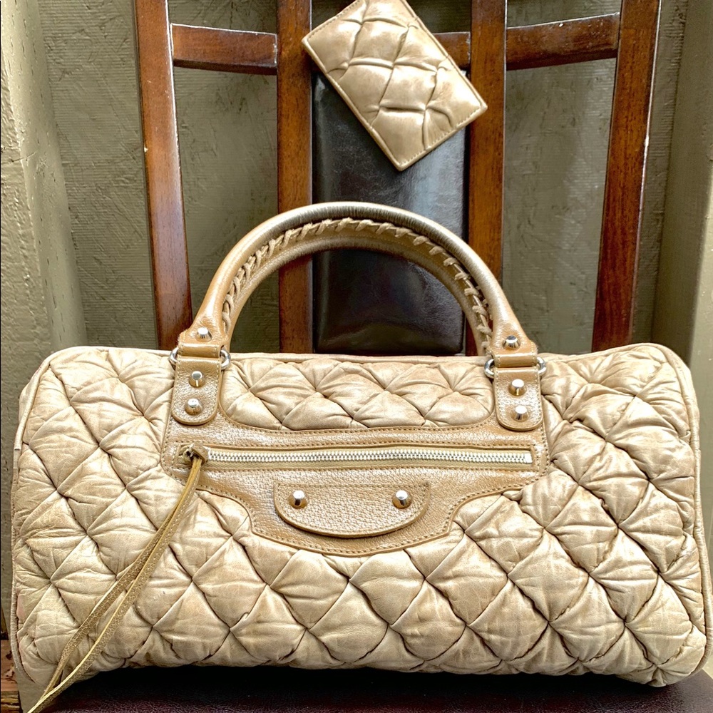 Authentic BALENCIAGA Agneau Quilted Matelasse Bag